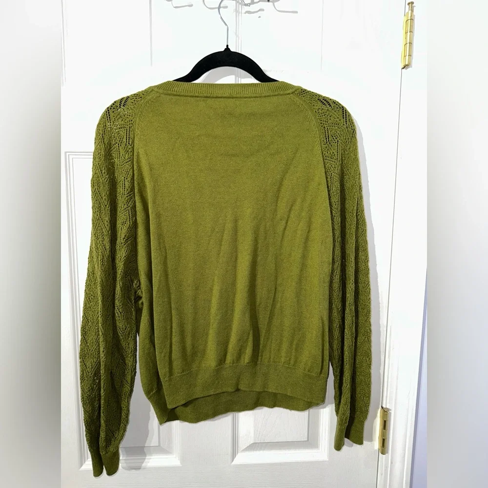 Garnet Hill Green Crew Neck Sweater with Cable Knit Sleeves (XS) - Picture 14 of 15